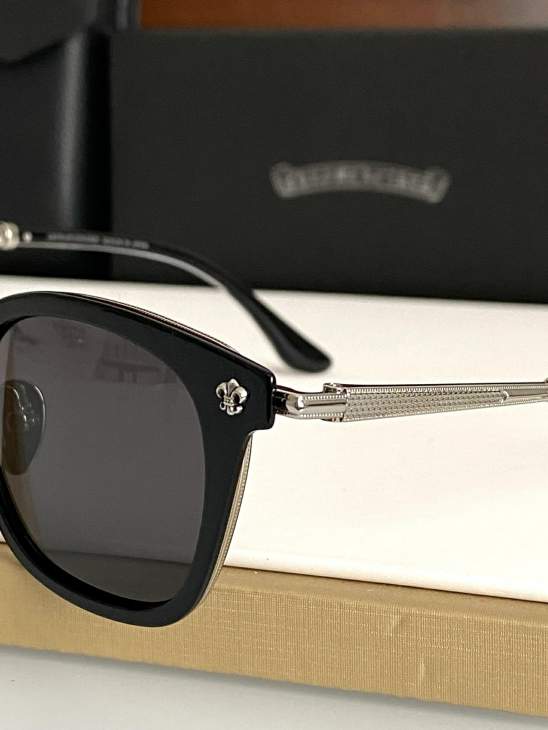 Picture of Chrome Hearts Sunglasses _SKUfw73376034fw